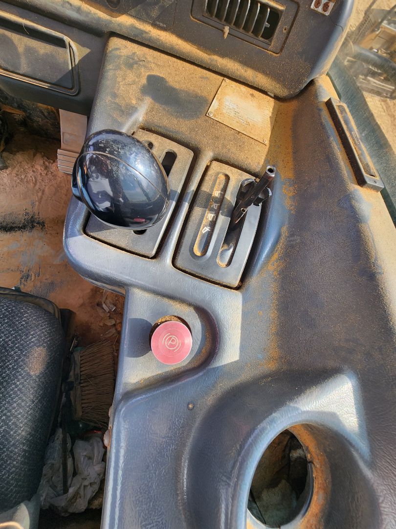 2012 CATERPILLAR 725 - Image 17